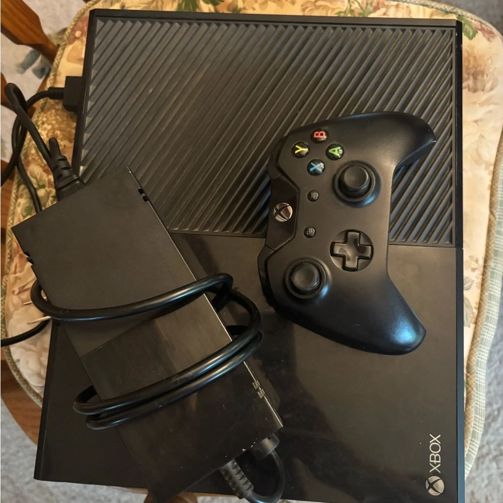 Black Gaming Console Bundle